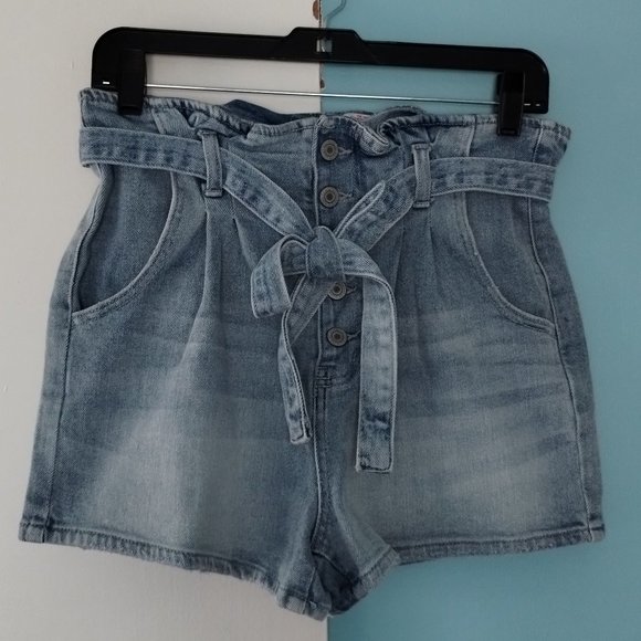 SO Paperbag Waist High Rise Vintage Mom Shorts - Picture 5 of 11